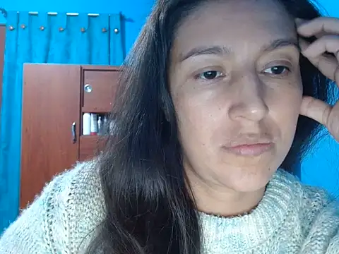 SarahFriendly online show from June 30, 11:48 pm