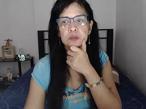 Prettysweetmum online show from September 29, 9:36 am