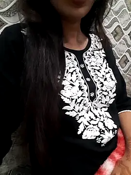 Aarti-kumri online show from November 12, 4:27 pm