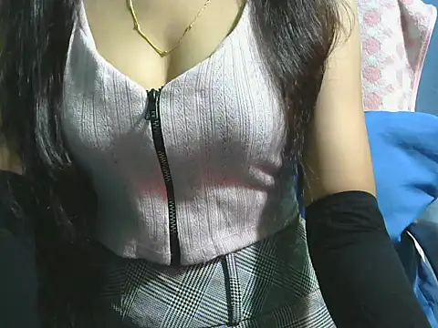 sheetal-sheetal95 online show from October 4, 8:02 pm