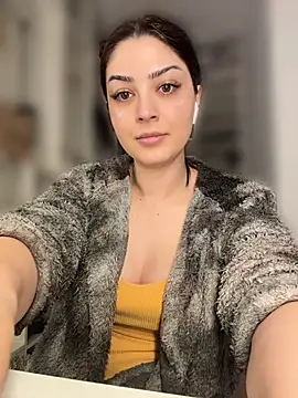 Lexi Storm online show from April 23, 6:43 am