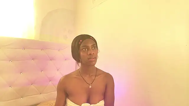 tatixxxvega online show from March 13, 1:45 pm