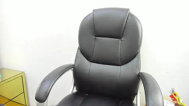 NatallySmiith online show from December 18, 9:30 pm