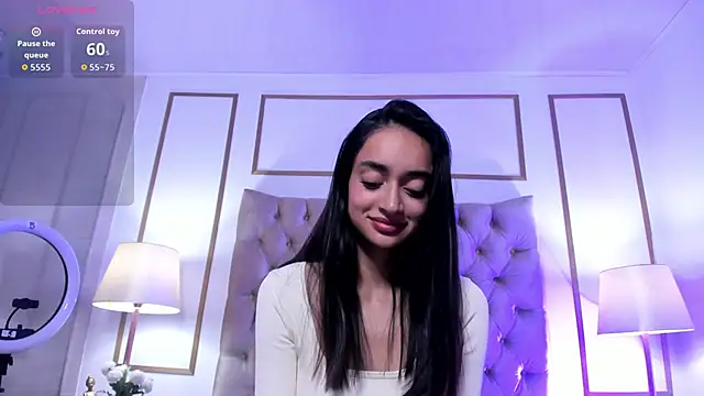 Snapshot of Leilani- chatting on September 17, 12:58 pm Leilani- online show from September 17, 12:58 pm