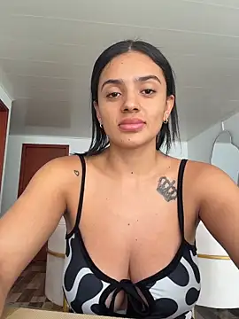 AnaaFaith  online show from April 18, 5:48 pm