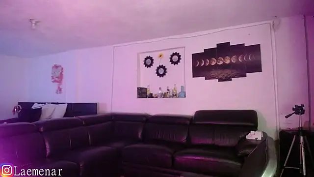 Saraa-Smith online show from November 7, 7:41 pm