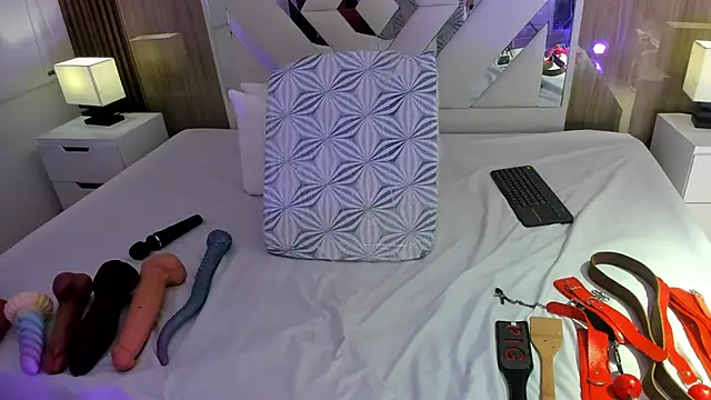 VanessaHard as online show from June 4, 7:51 pm