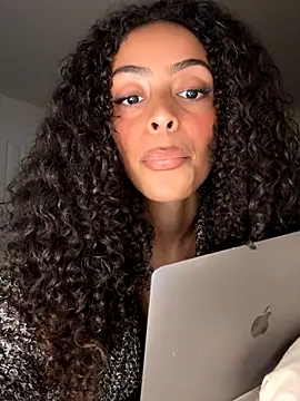 yasmingarcia online show from October 27, 11:06 am