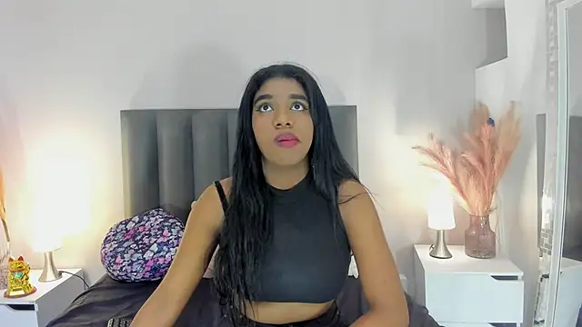 KendraChavez  online show from November 14, 9:37 pm