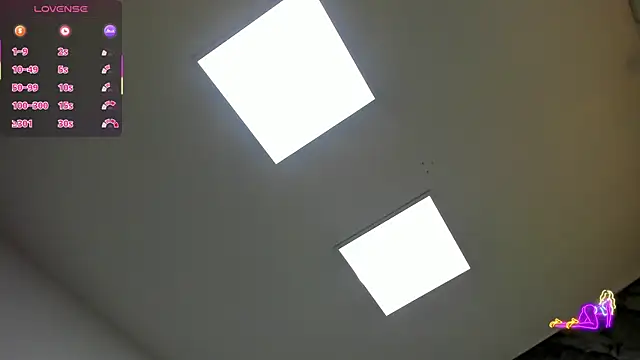 VioletRose as online show from April 25, 7:55 pm