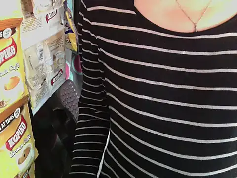 QuinRheana online show from March 13, 12:56 am