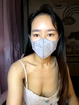 Snapshot of TiNa_04 chatting on October 15, 12:02 am TiNa 04 online show from October 15, 12:02 am