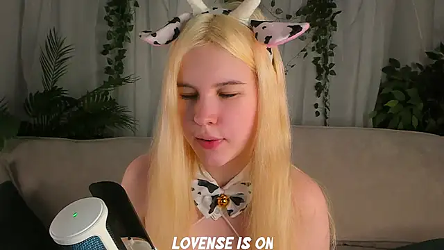 ElizSpieth online show from October 29, 2:05 am