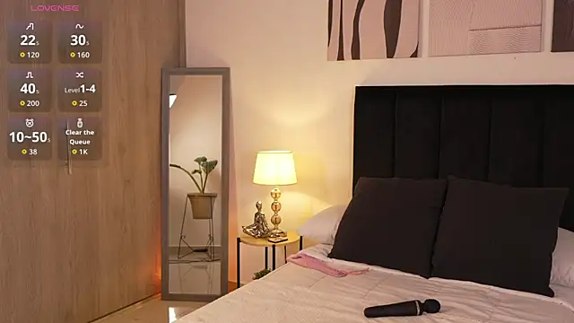 izzyvega   online show from April 25, 12:46 am