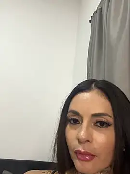 laura luxe online show from July 27, 1:02 am