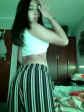 missapril0101 online show from August 3, 5:18 pm