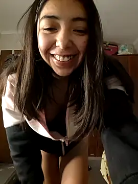 missapril0101 online show from May 15, 8:55 pm