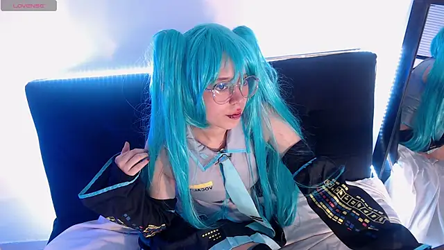 Snapshot of rihonna_hs8 chatting on September 19, 1:21 pm rihonna hs8 online show from September 19, 1:21 pm