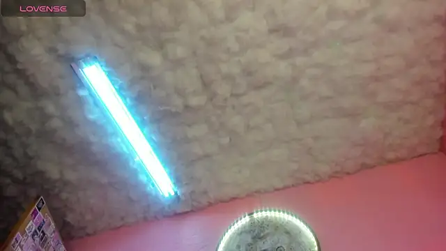 Nicole Rosales online show from April 21, 5:20 pm