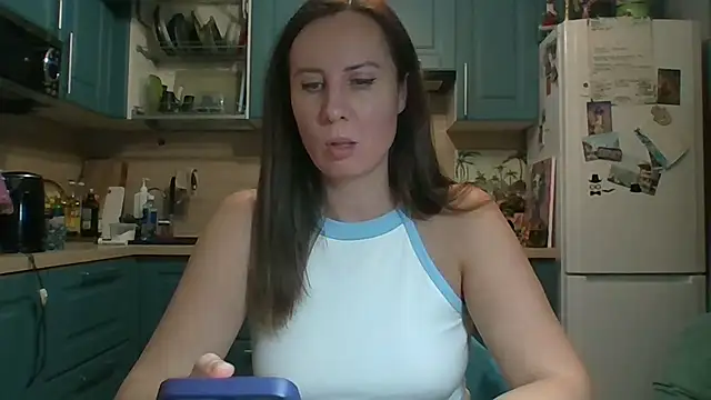 ALICAINWONDERLAND online show from March 15, 7:16 pm