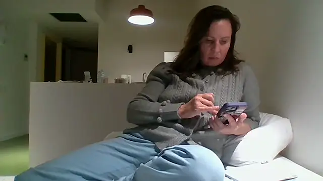 ALICAINWONDERLAND online show from October 13, 8:11 pm