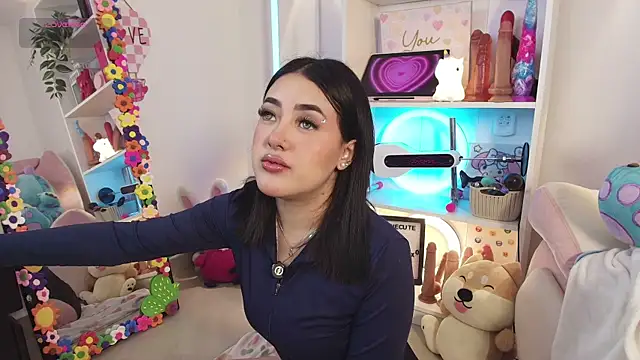 justonecute online show from April 27, 9:45 pm