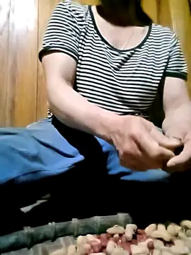 CoMay003 online show from April 23, 12:29 pm