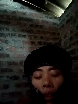 CoMay003 online show from November 6, 1:11 am