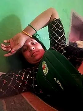 MISS-KAYA online show from February 17, 5:40 am