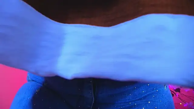 Cristal hott1 online show from December 13, 8:04 pm