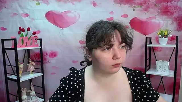 NeonilaLisova online show from April 26, 5:16 am