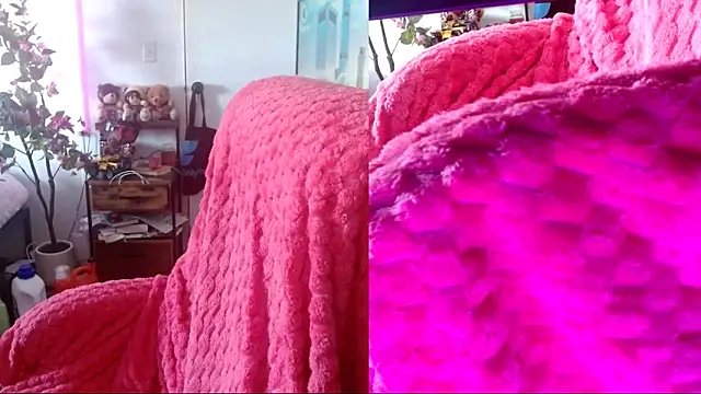 alys at college online show from February 12, 4:08 pm