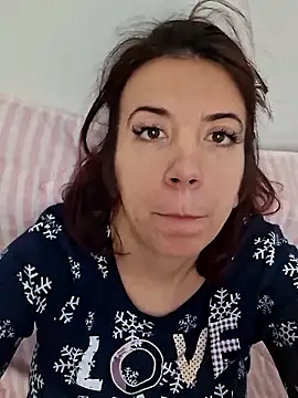 Anayssa  online show from February 8, 6:11 pm