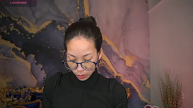 Yen Star online show from March 3, 8:59 pm