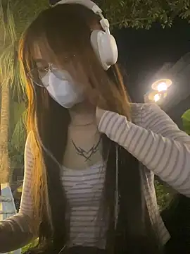   BabyShowPublic   online show from April 9, 3:17 pm