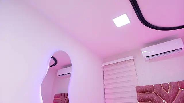 emma madi online show from November 11, 12:02 pm