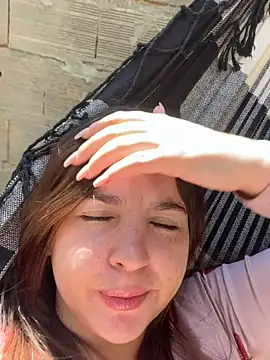 m0ranguinh0s2 online show from June 8, 1:56 pm