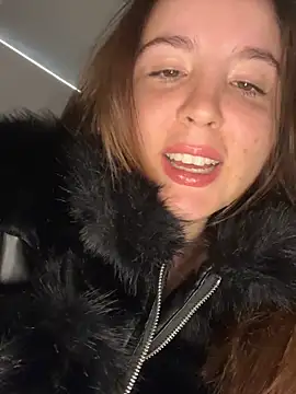 m0ranguinh0s2 online show from June 7, 12:17 am