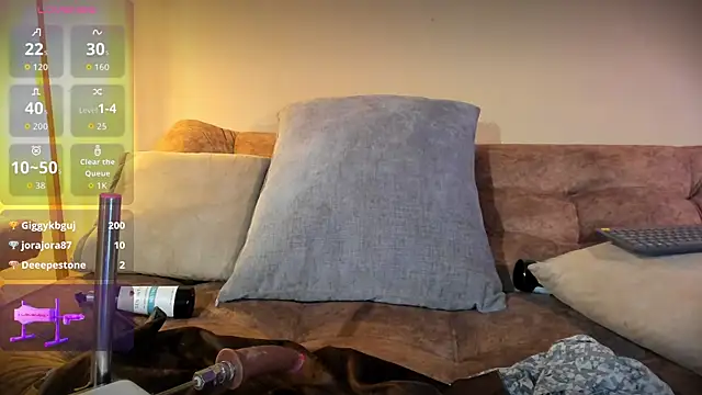 RACHELRUIZ online show from September 10, 4:07 pm