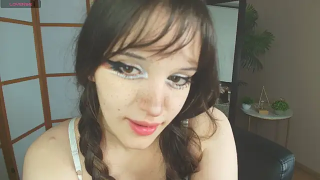 Snapshot of kamila_blush chatting on October 5, 11:32 pm kamila blush online show from October 5, 11:32 pm