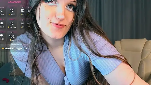 Snapshot of kamila_blush chatting on September 23, 9:35 pm kamila blush online show from September 23, 9:35 pm