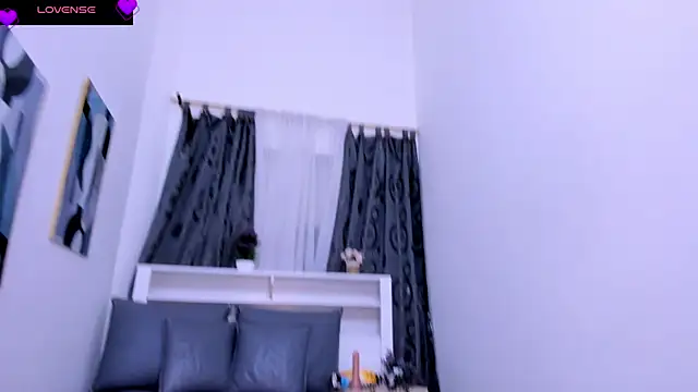 Mistt Mia online show from February 16, 5:57 pm