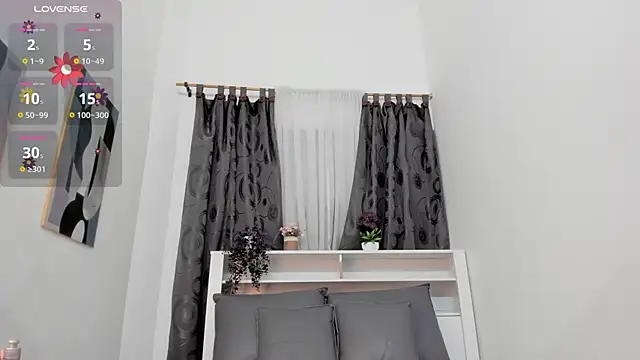 Mistt Mia online show from October 19, 12:18 pm