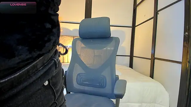 SamaraAnders  online show from April 26, 5:16 am