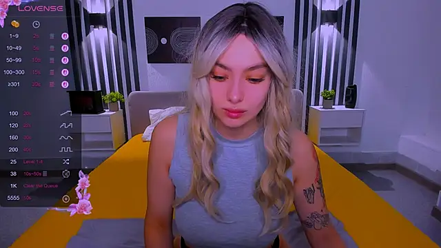 Emily Tylerr online show from March 6, 2:06 am
