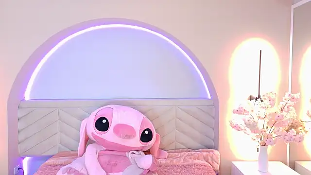 amy miller1 online show from April 24, 8:11 pm