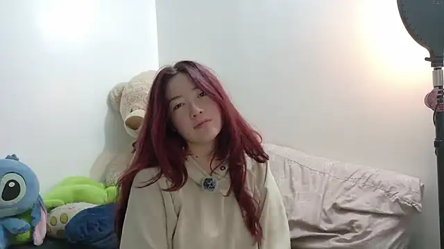 lunnaa  online show from January 9, 2:05 am