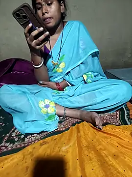 desimalai28 online show from May 2, 6:00 pm