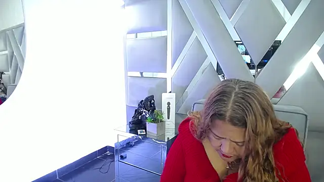 MonzerratBoyer online show from February 20, 7:04 pm