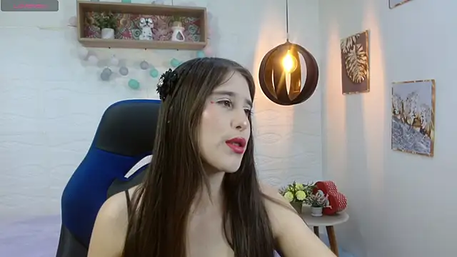 Snapshot of karlarousex chatting on October 13, 10:12 pm karlarousex online show from October 13, 10:12 pm